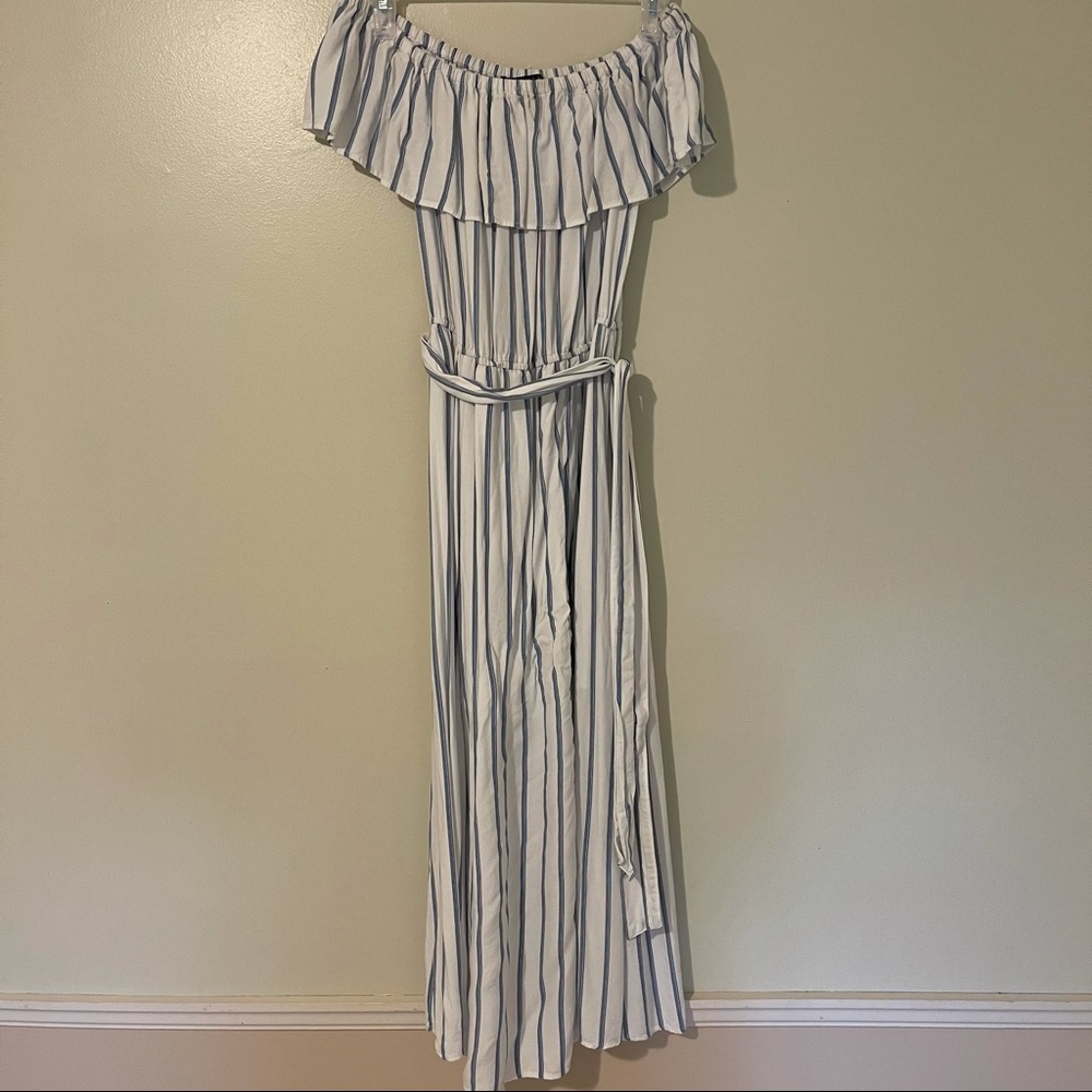 Contemporary Forever 21 dress